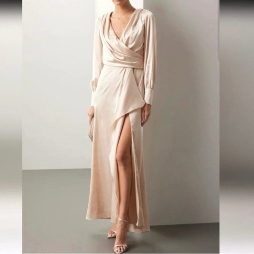leena for Mac Duggal Long Sleeve Gown Champagne long sleeve dress size 8